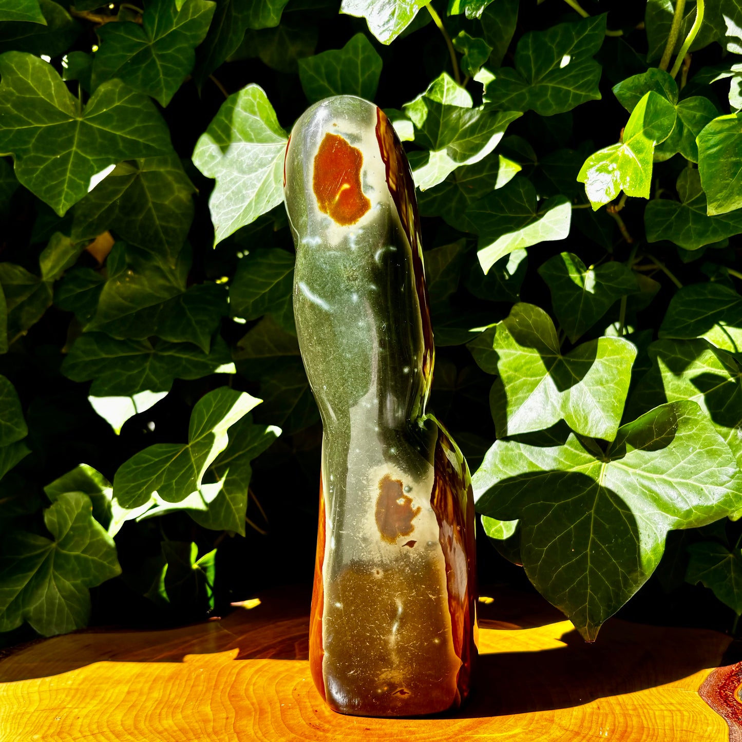 Polychrome jaspis figur - 25 cm | 1,8 kg Polychrome jaspis figur - 25 cm | 1,8 kg