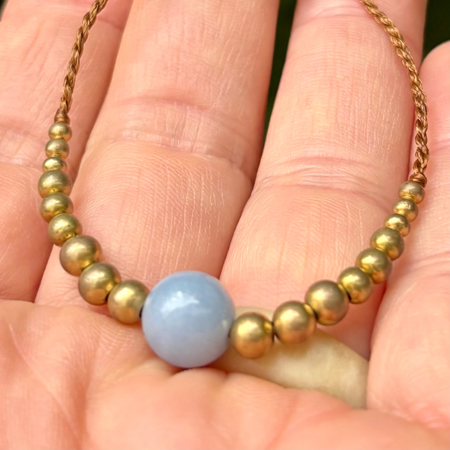 Angelit og messing armbånd | unisex Angelit og messing armbånd | unisex