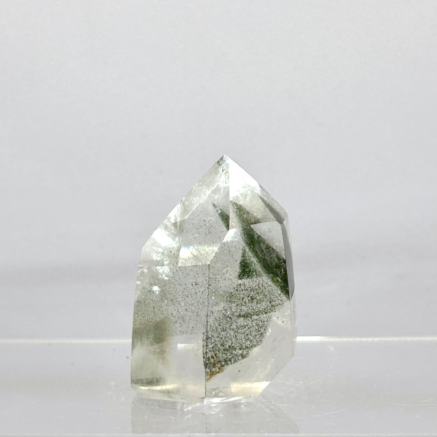 Bjergkrystal spids m. Inklusioner 3,9 cm | nr. 5 Bjergkrystal spids m. Inklusioner 3,9 cm | nr. 5