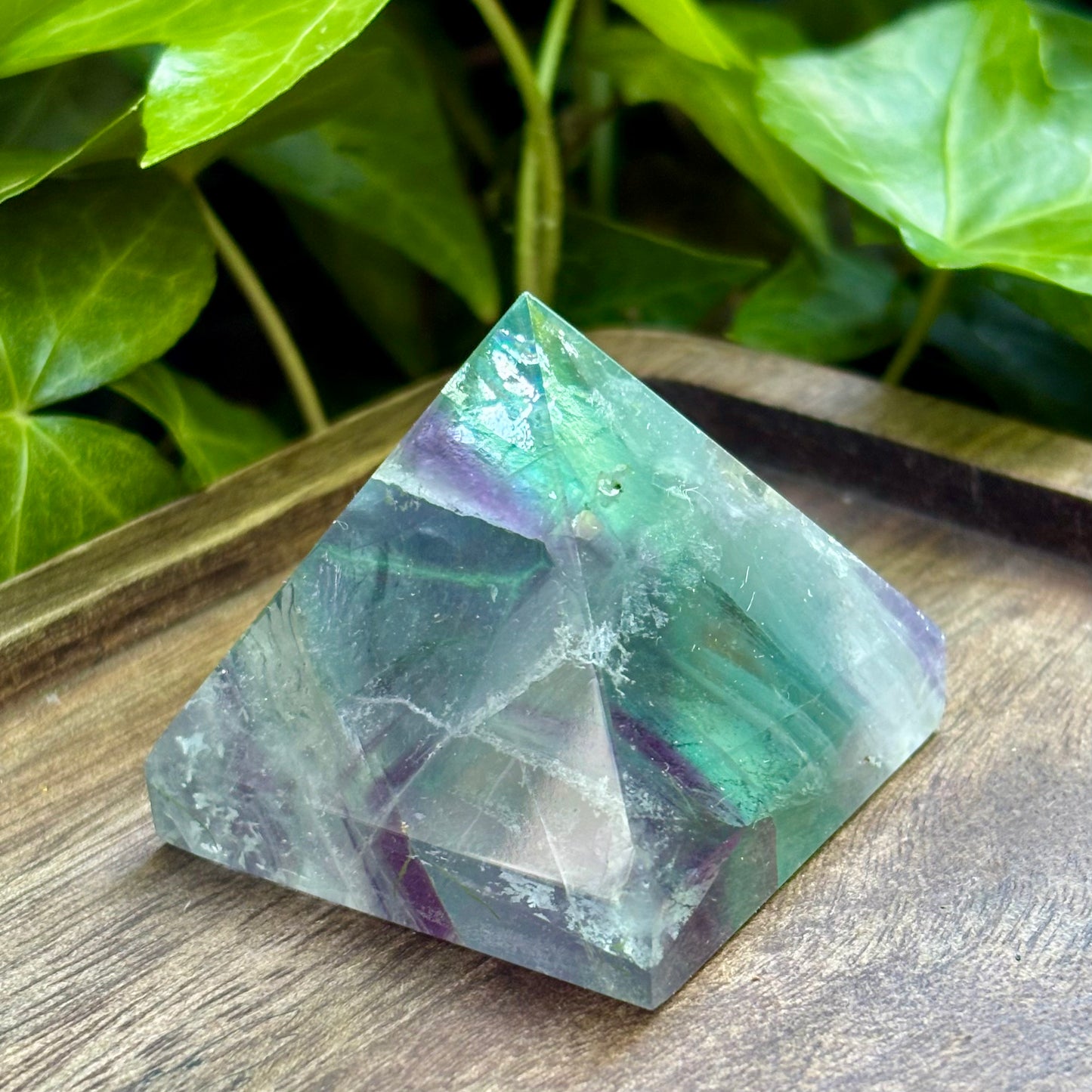 Pyramide, kinesisk regnbue fluorit - 4 cm | nr. 11 Pyramide, kinesisk regnbue fluorit - 4 cm | nr. 11