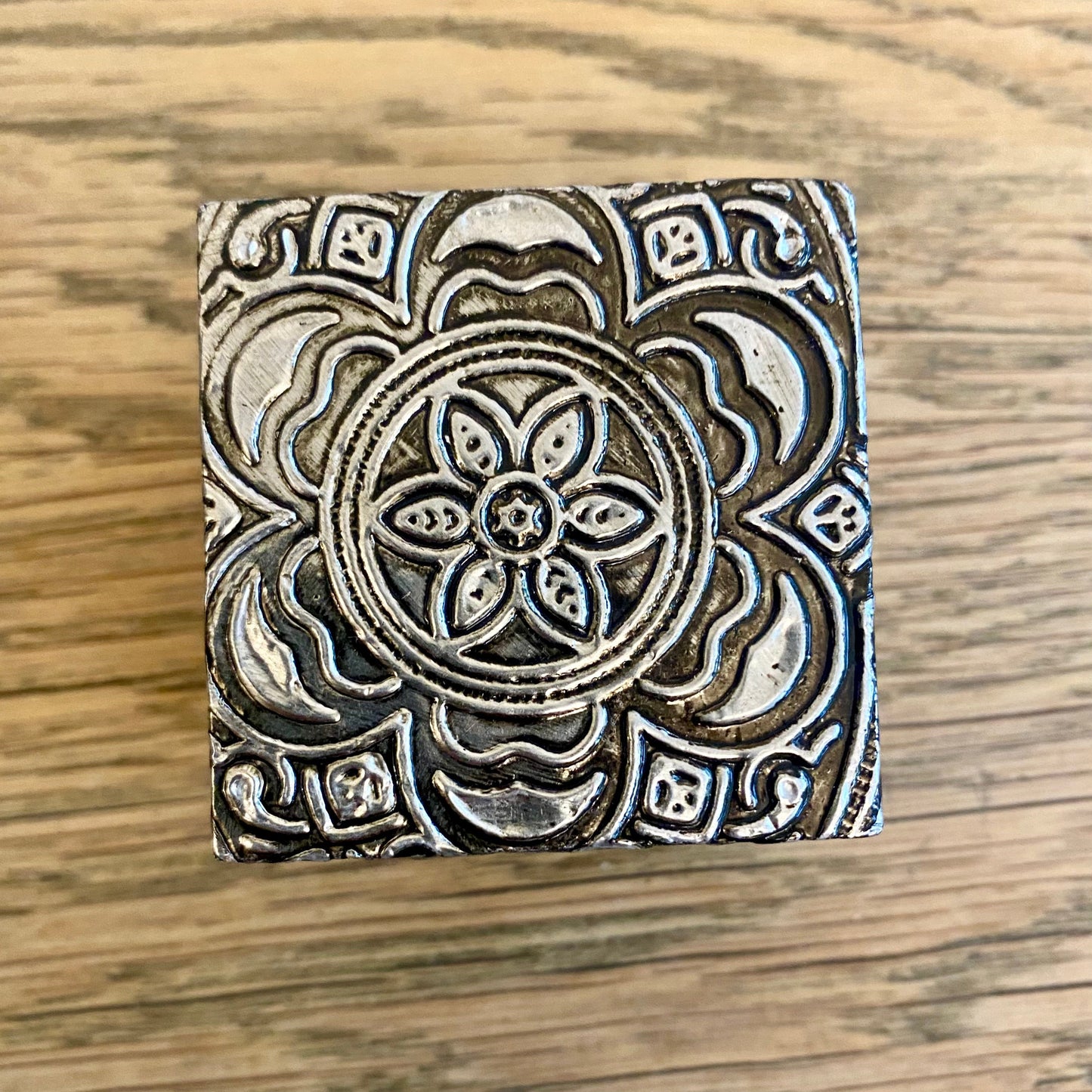 Krystal skrin med lavendel - Sølvblomst 6 blade Krystal skrin med lavendel - Sølvblomst 6 blade