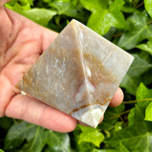 Billede af Ocean Jaspis pyramide 7 x 5 cm