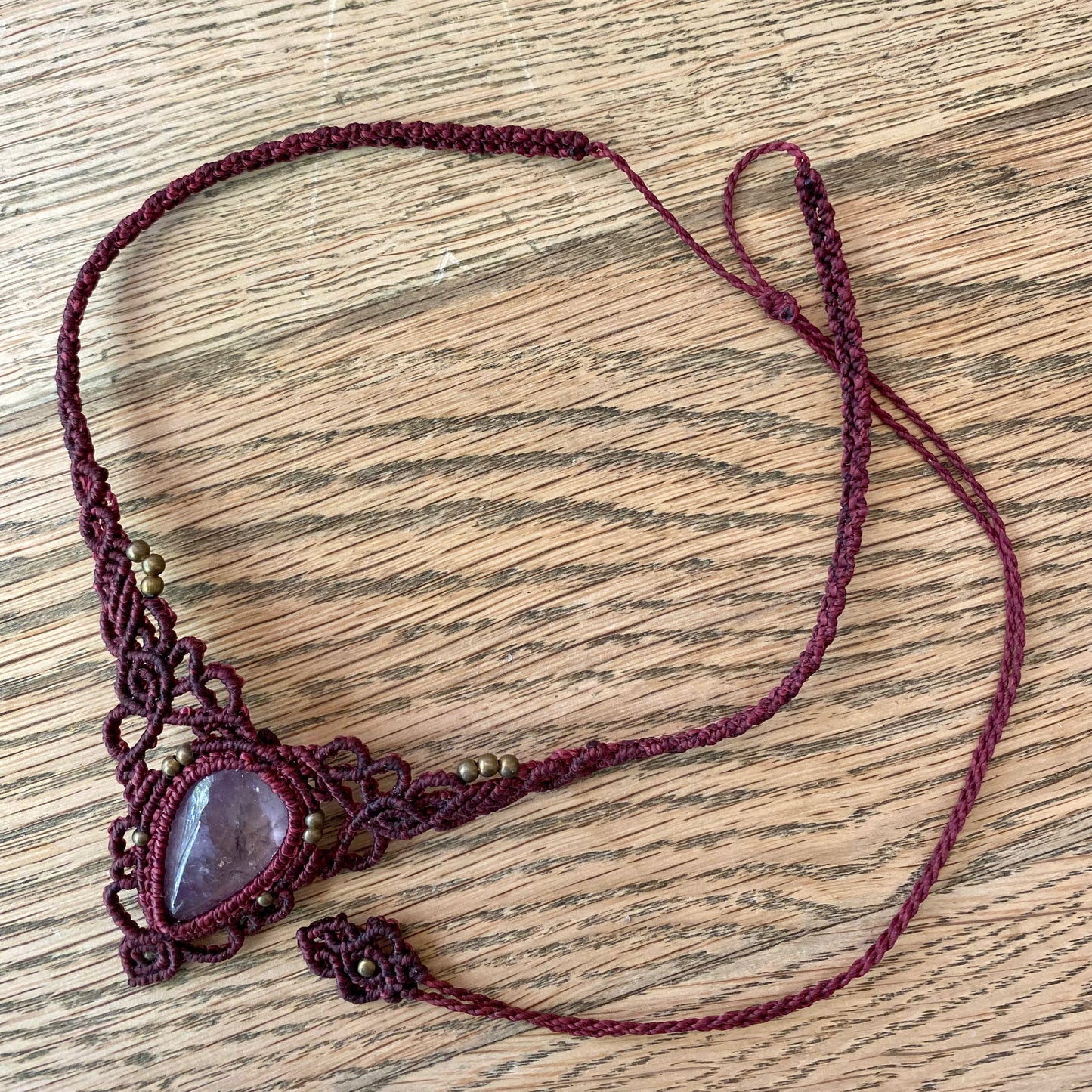 Brasiliansk Macramé halskæde med ametyst Brasiliansk Macramé halskæde med ametyst