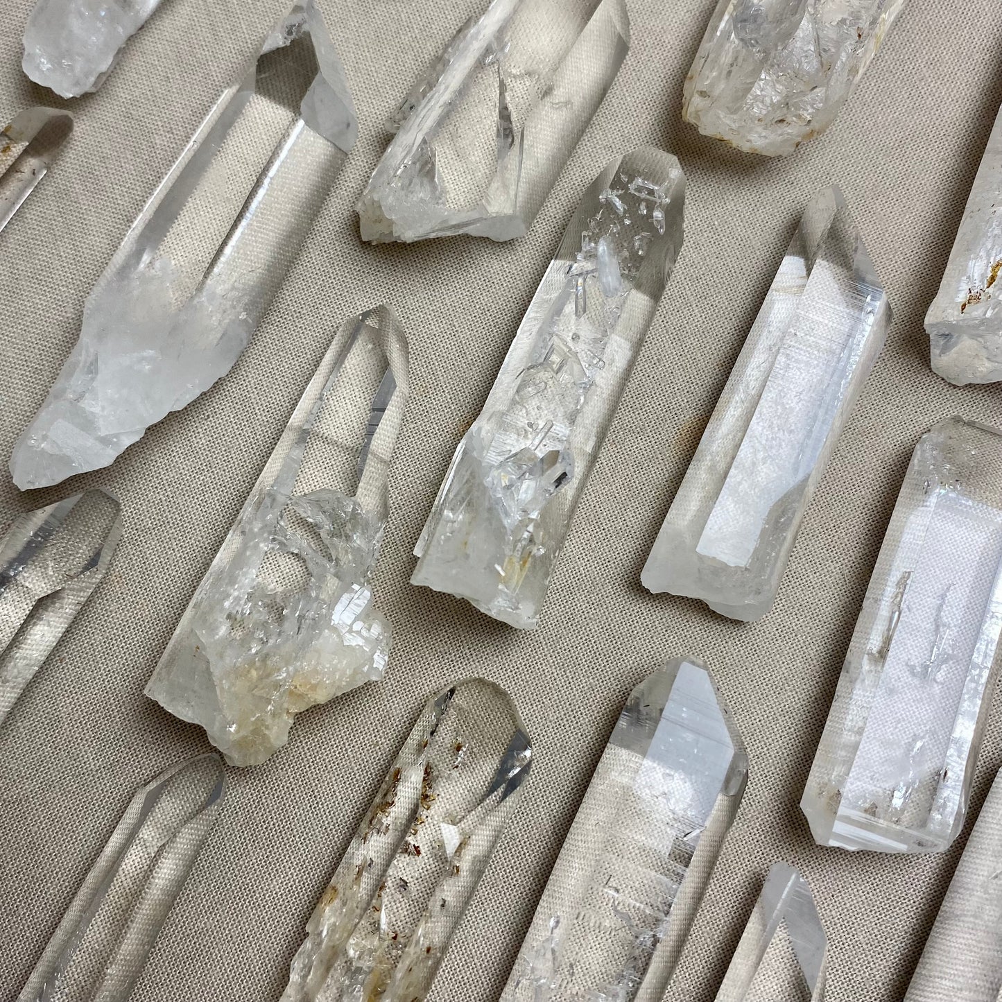 Colombiansk glasklar lemurian laser 5 - 6 cm Colombiansk glasklar lemurian laser 5 - 6 cm