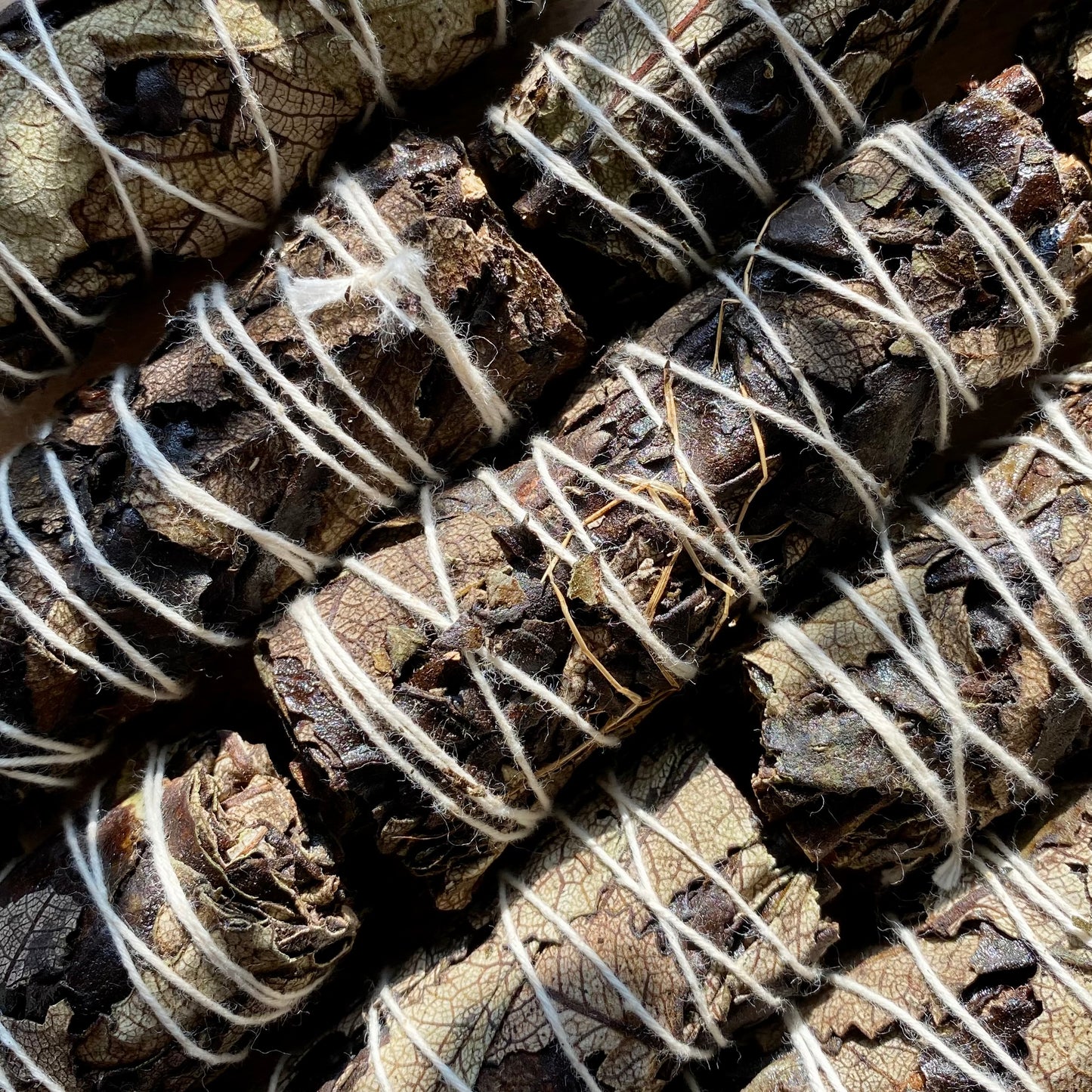 Sort Salvie - rens dine krystaller - smudge stick Sort Salvie - rens dine krystaller - smudge stick