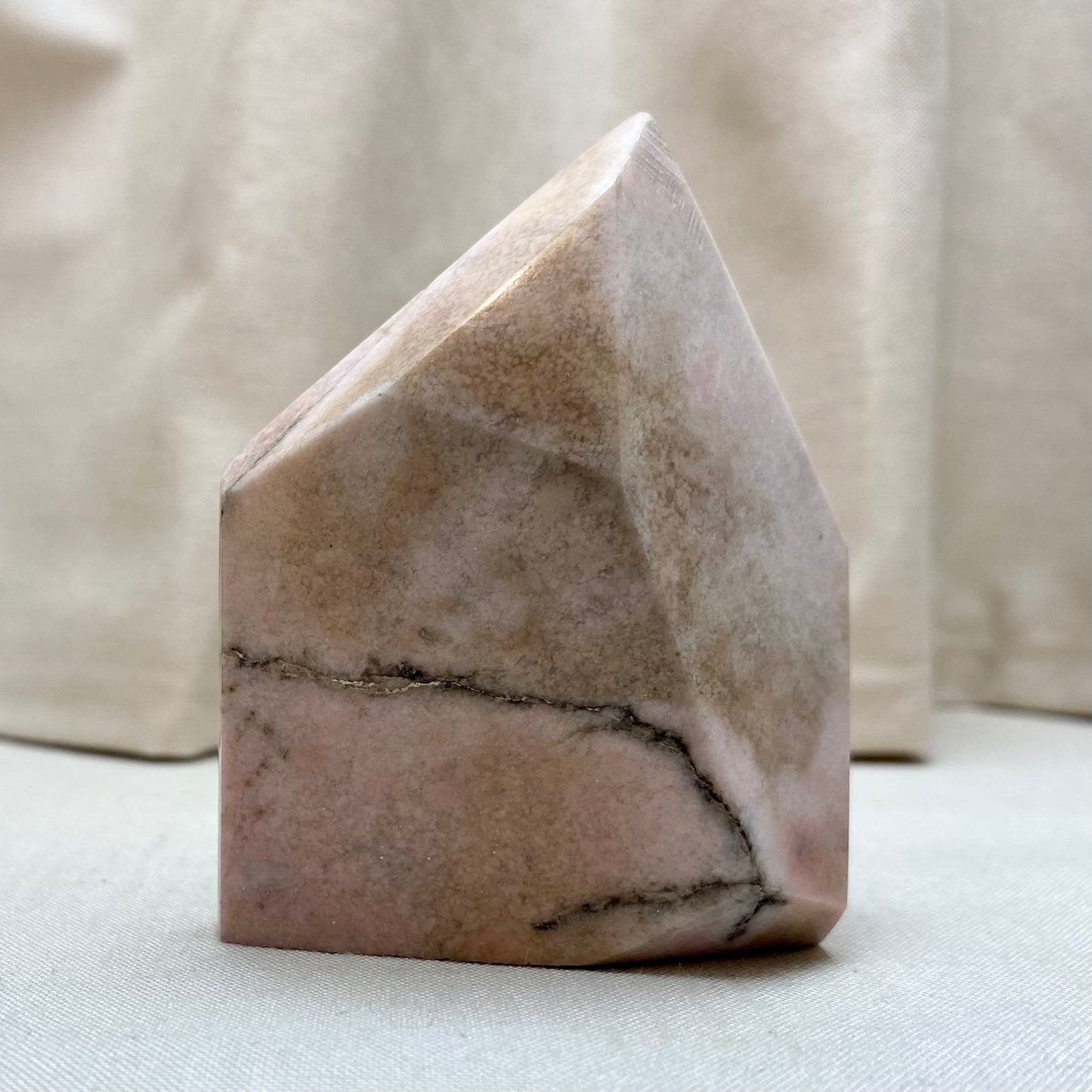 Thulit skulptur 7 cm Thulit skulptur 7 cm