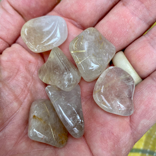 Billede af Kvarts m. rutiler  - lommesten