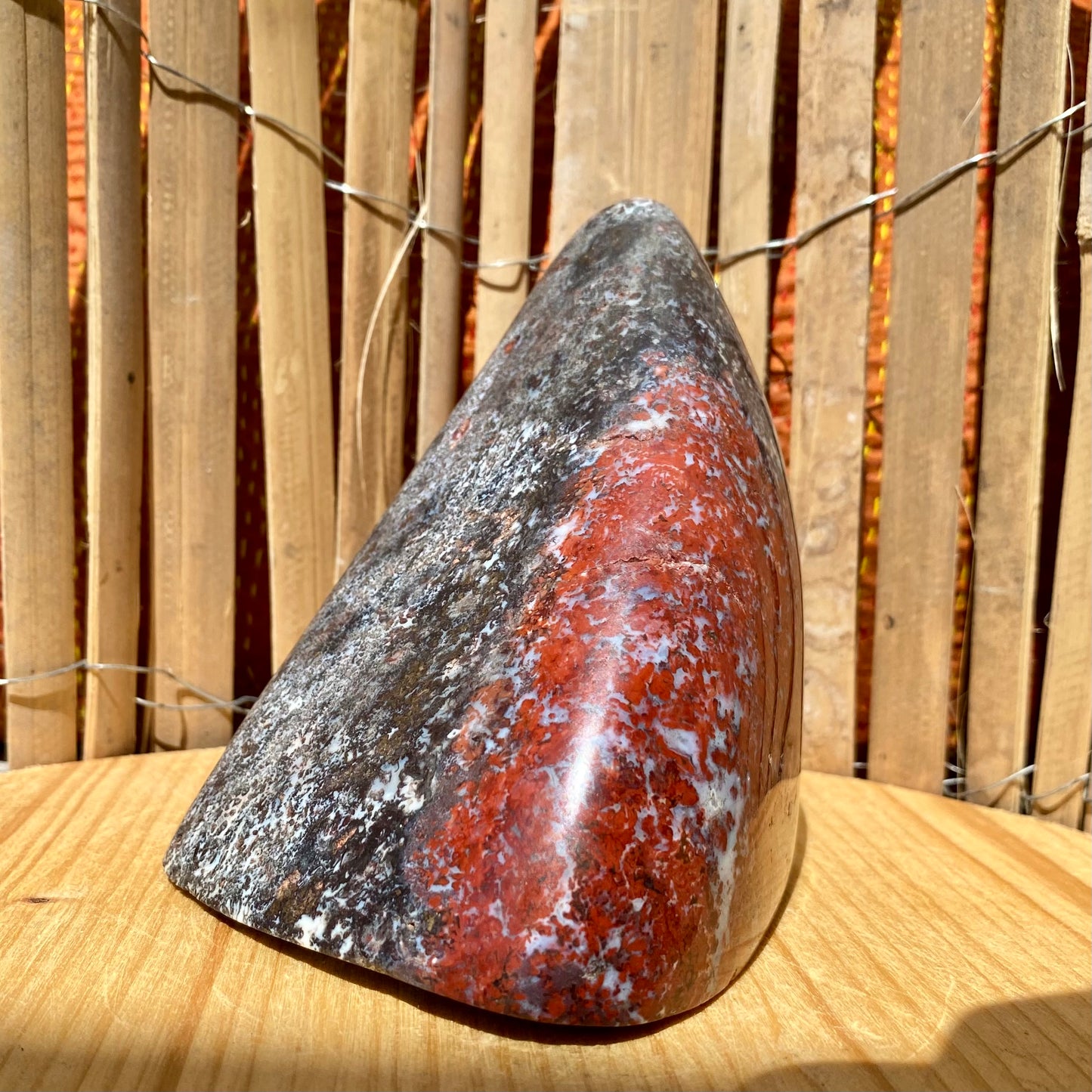 Bloodstone skulptur - 11 cm Bloodstone skulptur - 11 cm