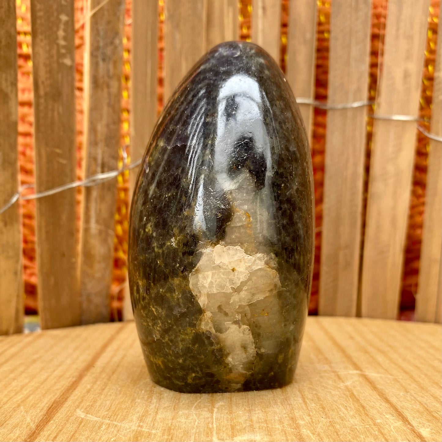 Iolith vandsafir freeform - 9 cm Iolith vandsafir freeform - 9 cm