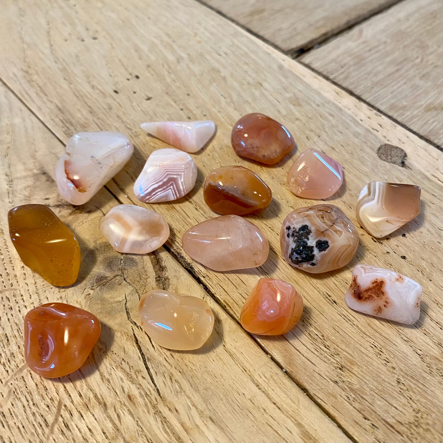 Lykkeposen De 15 karneoler Lykkeposen De 15 karneoler