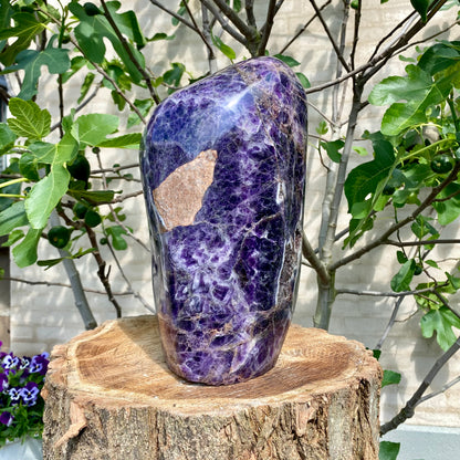 Polierter tiefvioletter Amethyst - 34 cm / 20,7 kg