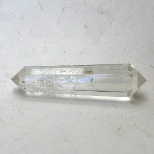 Billede af Vogel-cut Himalaya bjergkrystal - 12 facetter - 7,8 cm | nr. 25