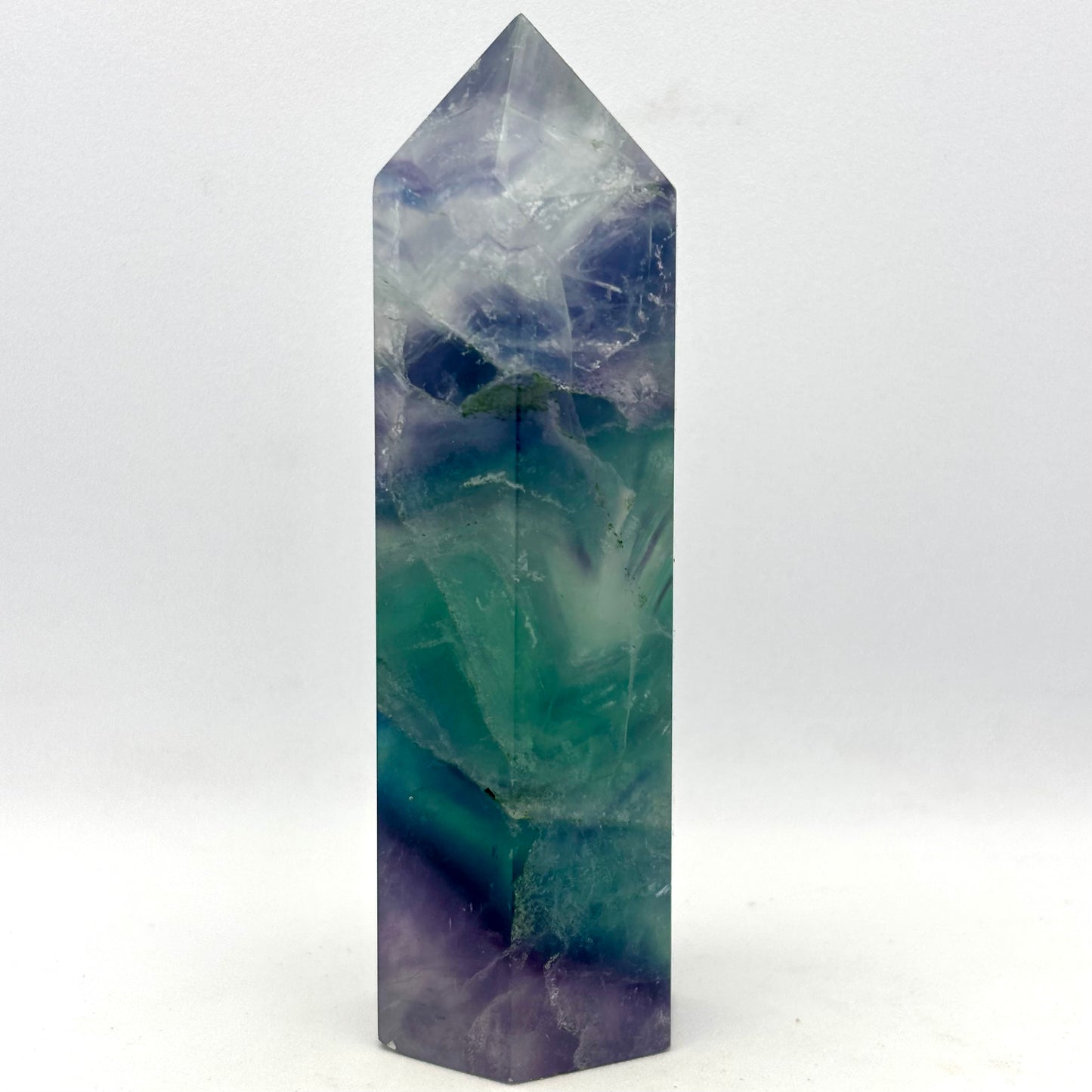 Regnbue fluorit tårn, blå - 10,5 cm | nr. 7 Regnbue fluorit tårn, blå - 10,5 cm | nr. 7