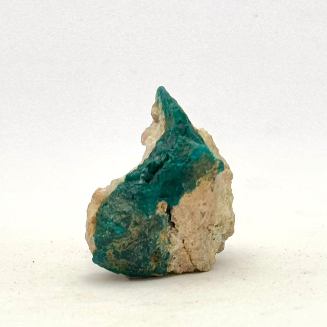 Dioptase mini klynge 3 cm Dioptase mini klynge 3 cm