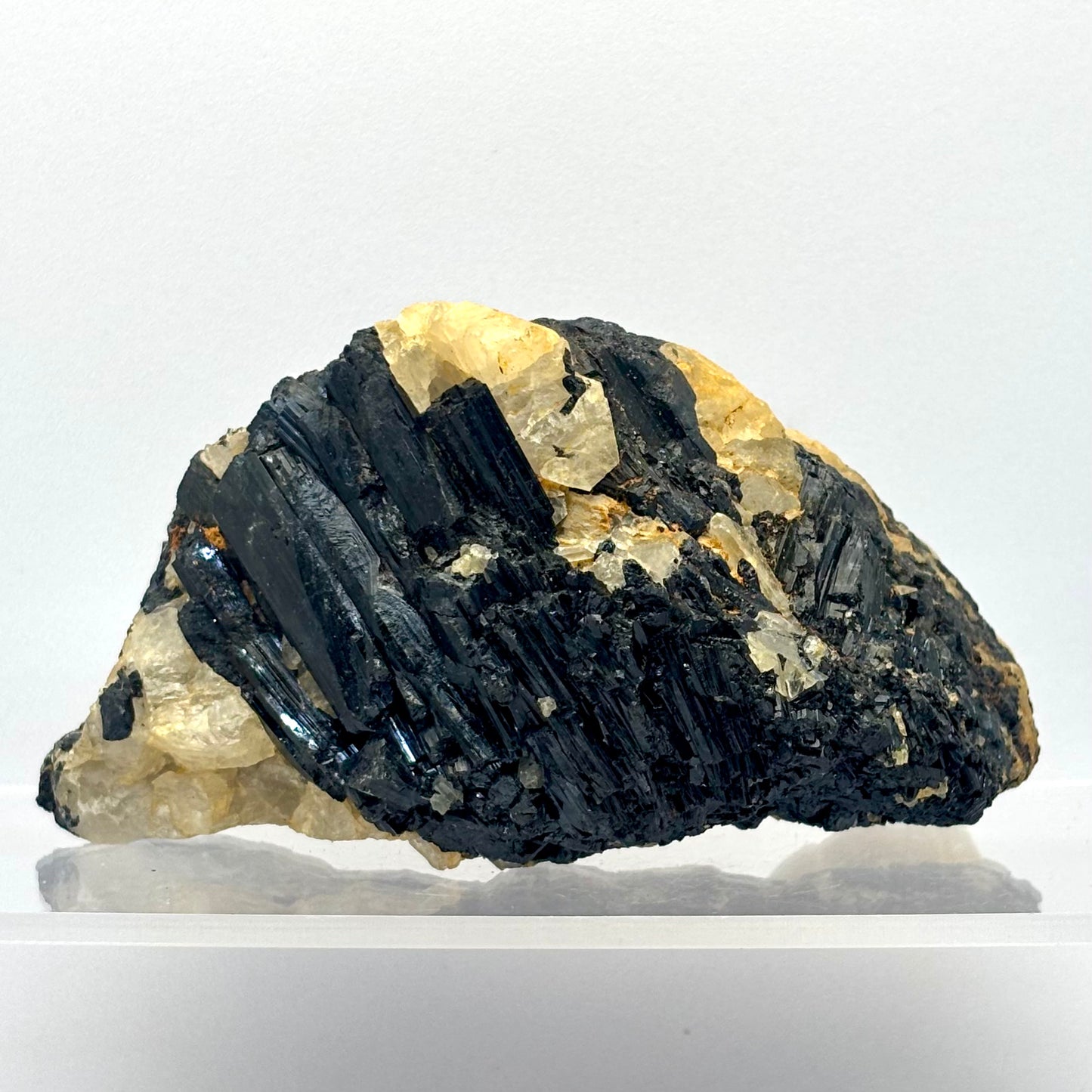 Kvarts og Turmalin, Zimbabwe 10 cm | nr. 6 Kvarts og Turmalin, Zimbabwe 10 cm | nr. 6