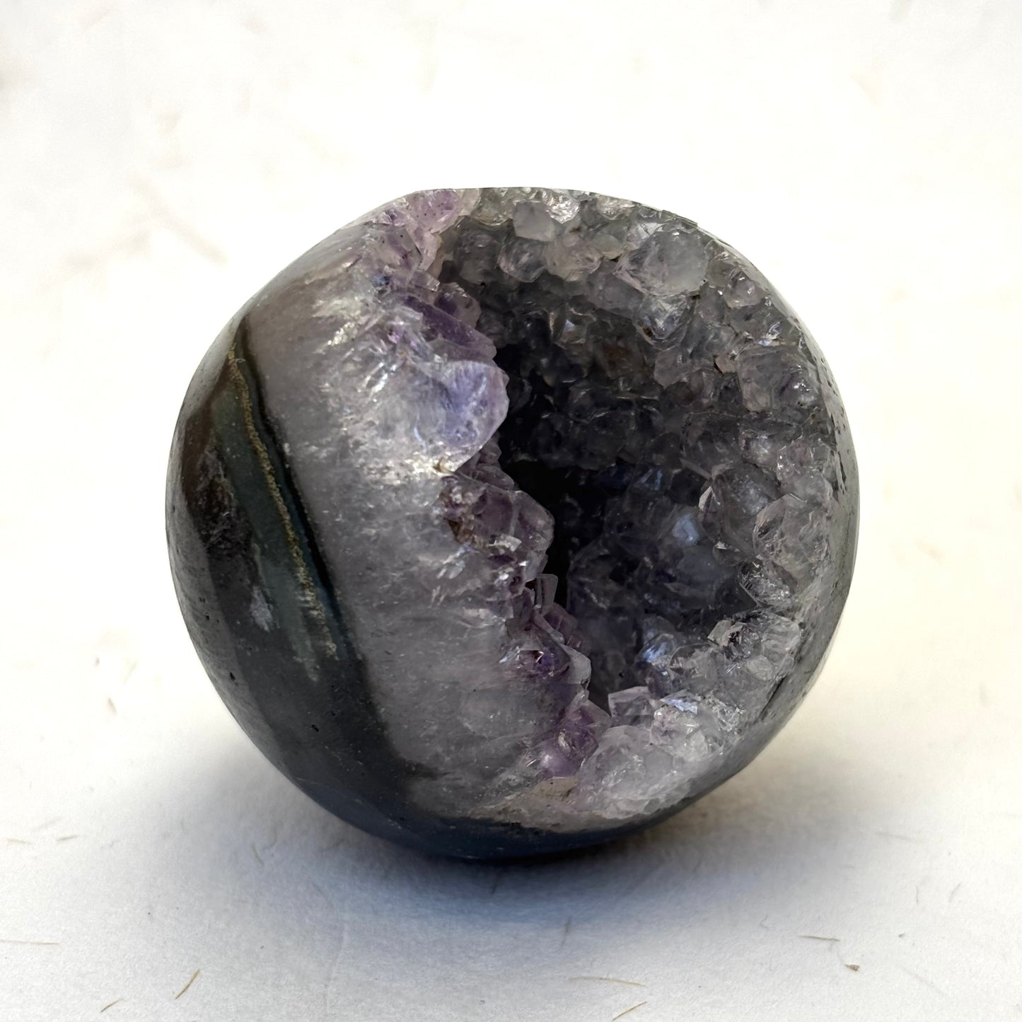 Ametyst kugle m. Grotte - 5 cm | nr. 11 Ametyst kugle m. Grotte - 5 cm | nr. 11