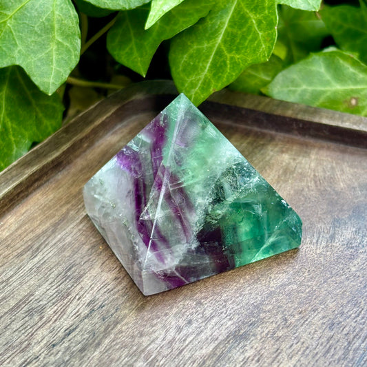 Billede af Pyramide, kinesisk regnbue fluorit - 4 cm | nr. 4