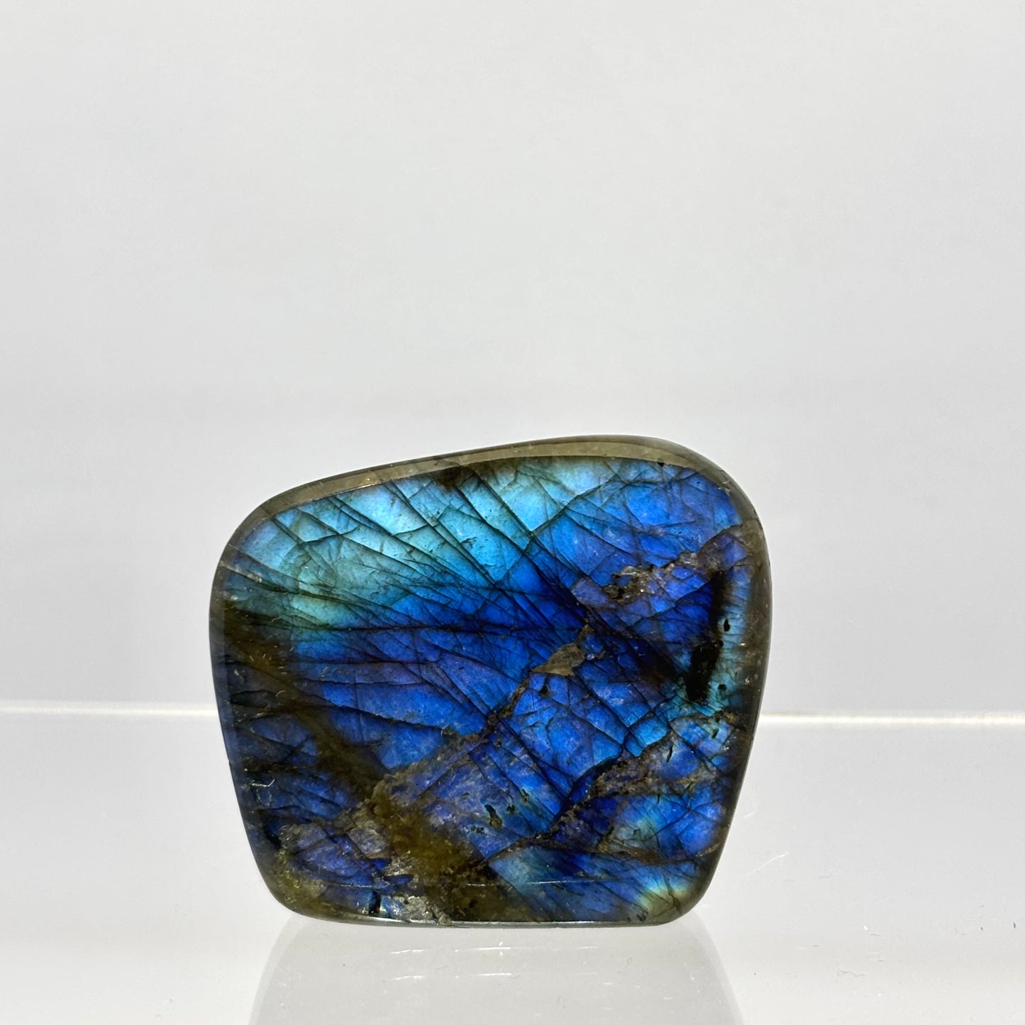 Labradorit skulptur 3,5 cm | nr. 3 Labradorit skulptur 3,5 cm | nr. 3