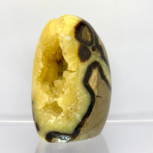 Billede af Septarie drusy skulptur 9 cm | nr. 5