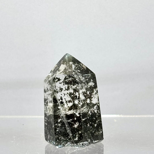 Billede af Bjergkrystal spids m. Inklusioner 3,2 cm | nr. 6