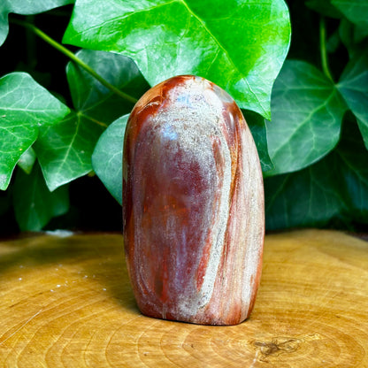 Forstenet træ skulptur 8,5 cm