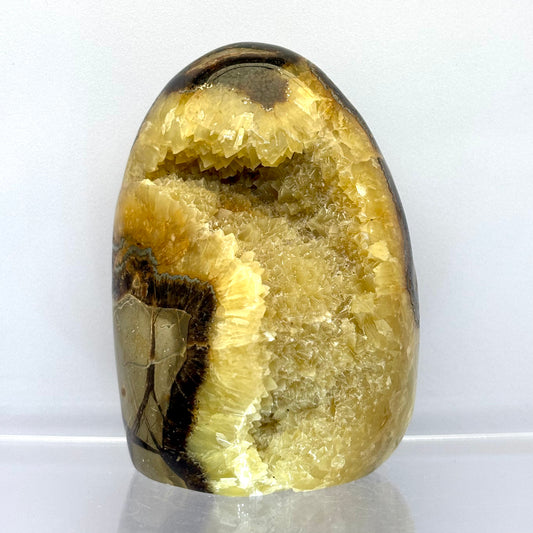 Billede af Septarie drusy skulptur m. Pyrit 9 cm | nr. 1