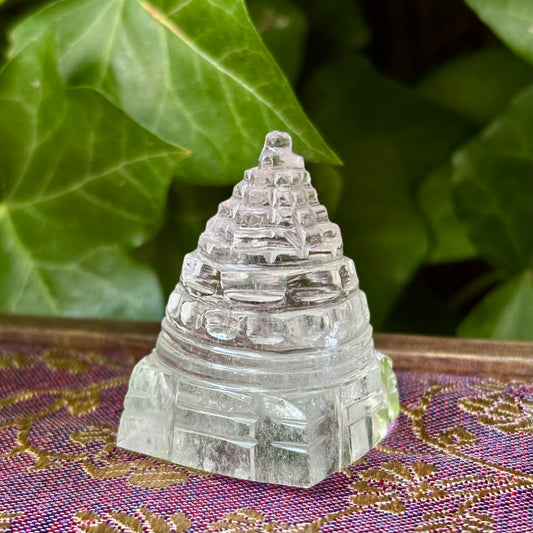 Billede af Shree Yantra | håndskåret Himalaya Bjergkrystal | mount meru | 4 cm
