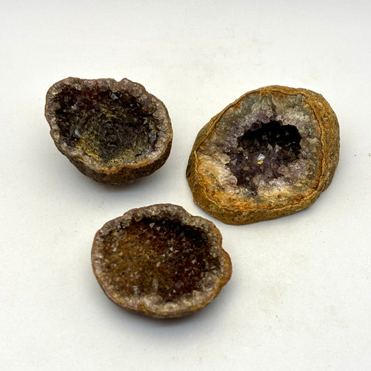 Billede af 3 ametyst geoder fra Zululand SA 4-5 cm | nr 1