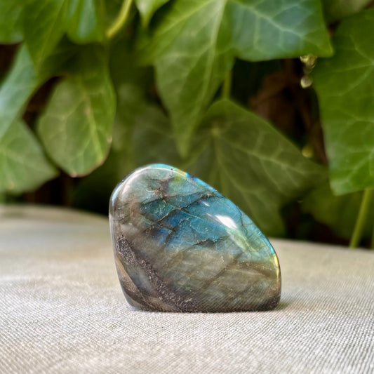 Billede af Labradorit skulptur 4 cm