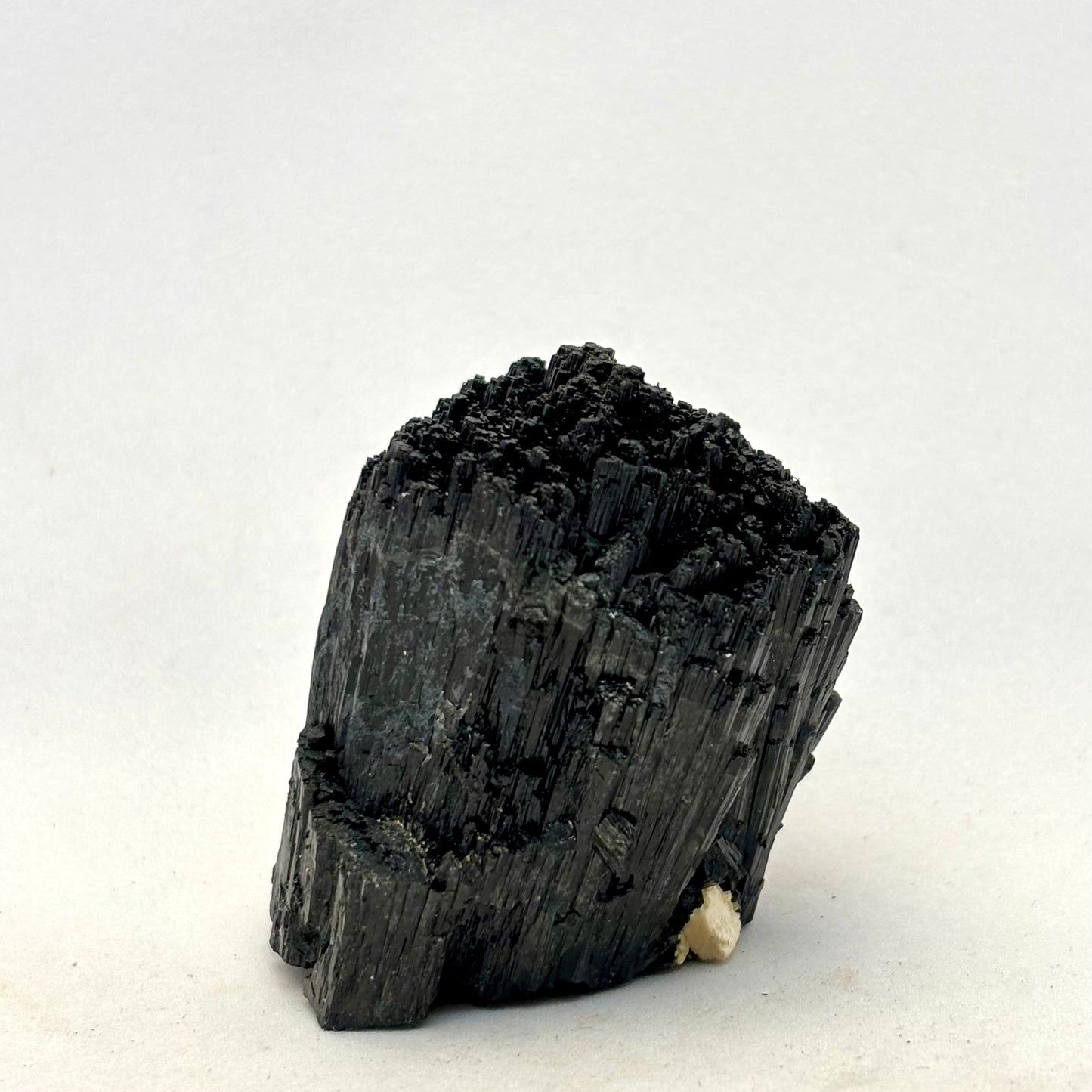 Sort Turmalin klynge 4,5 cm Erongo | nr. 6 Sort Turmalin klynge 4,5 cm Erongo | nr. 6