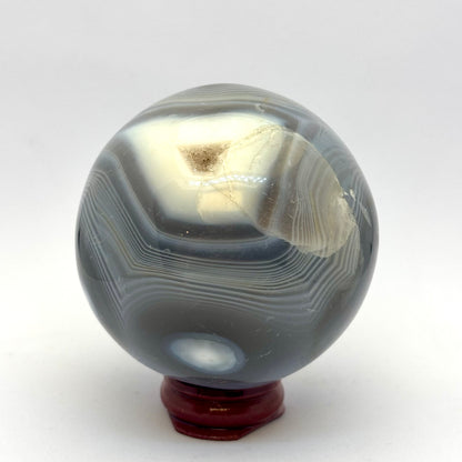 Kugle grå/blå agat 6,5 cm m. Grotte