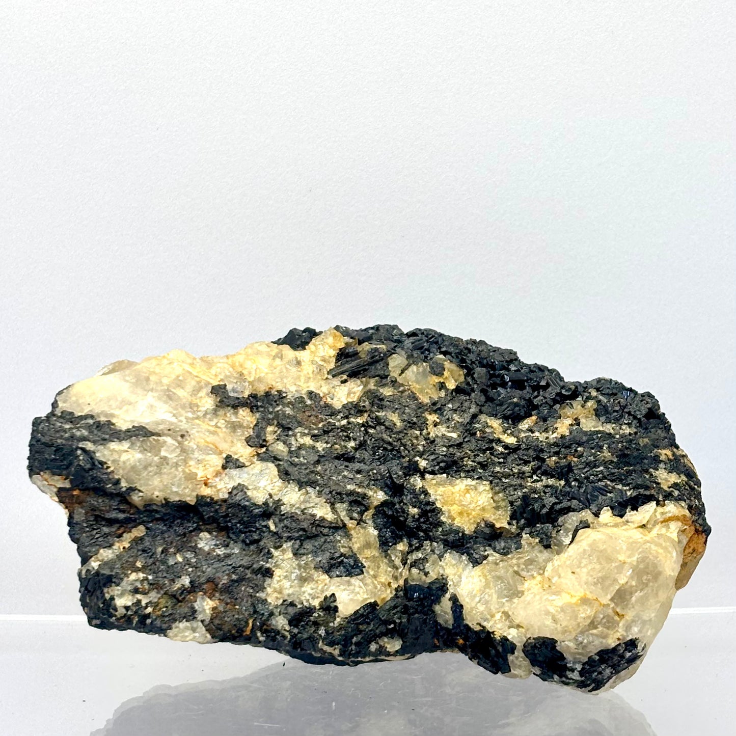 Kvarts og Turmalin, Zimbabwe 10 cm | nr. 6 Kvarts og Turmalin, Zimbabwe 10 cm | nr. 6