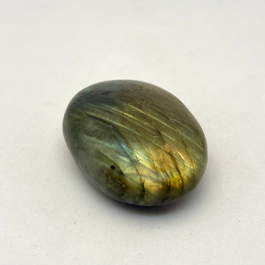 Billede af Labradorit palmstone | 4,5 cm nr 107