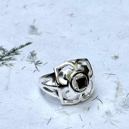 Rod Chakra fingerring | 925 Sterling Sølv og Granat