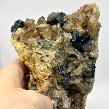 Sort Turmalin, citrin og røgkvarts klynge 16,5 cm Erongo
