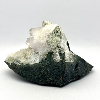 Brandberg bjergkrystal i matrix 10 cm | nr. 5