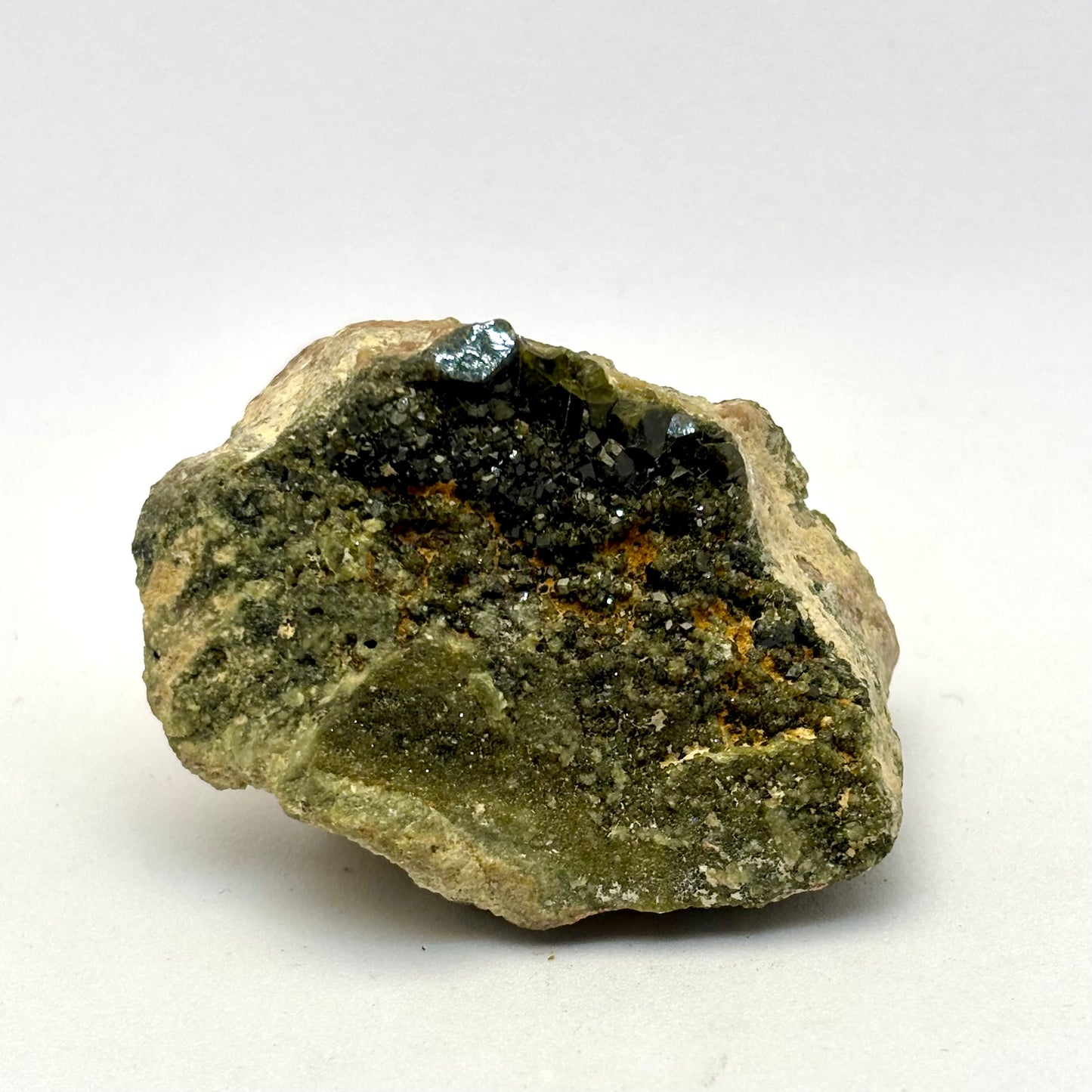 Grøn Granat / garnet klynge 5,5 cm | nr 4 Grøn Granat / garnet klynge 5,5 cm | nr 4