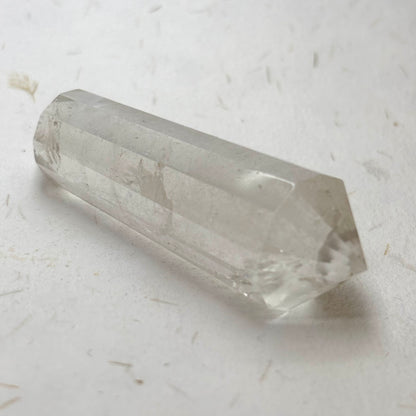 Vogel-cut Himalaya bjergkrystal - 12 facetter - 6,7 cm | nr. 24