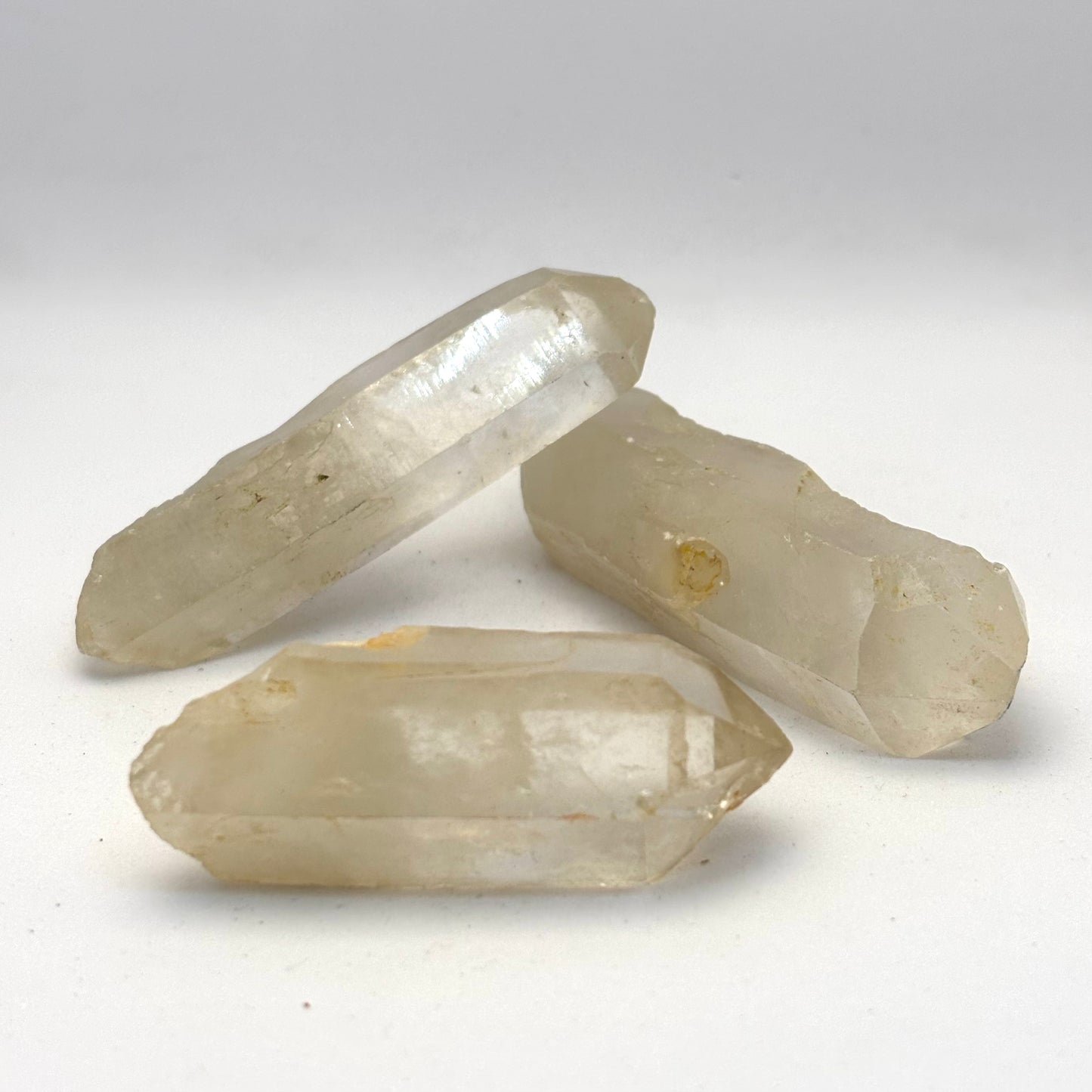 3 x naturlig Bjergkrystal 5,5 - 8 cm | nr. 10 3 x naturlig Bjergkrystal 5,5 - 8 cm | nr. 10