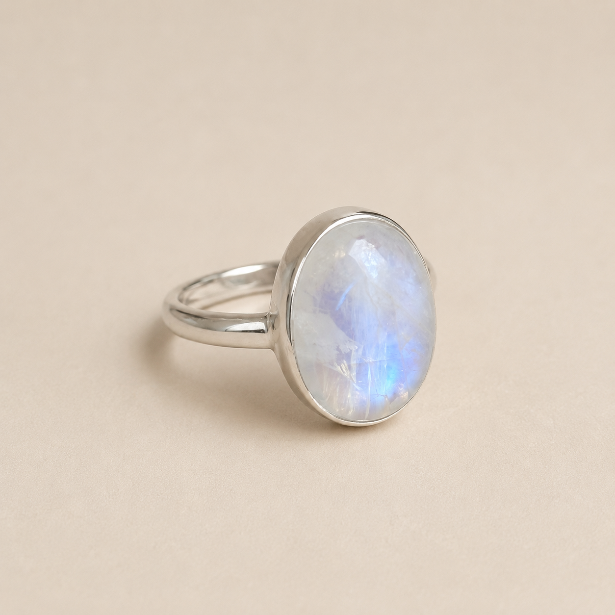 Moonstone fingerring -  Sølv og månesten | unika nr. 2 Moonstone fingerring -  Sølv og månesten | unika nr. 2