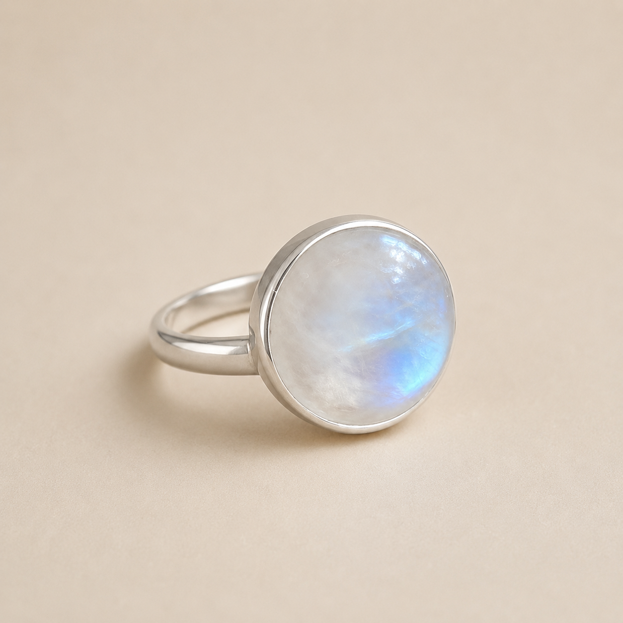 Moonstone fingerring -  Sølv og månesten | unika nr. 3 Moonstone fingerring -  Sølv og månesten | unika nr. 3