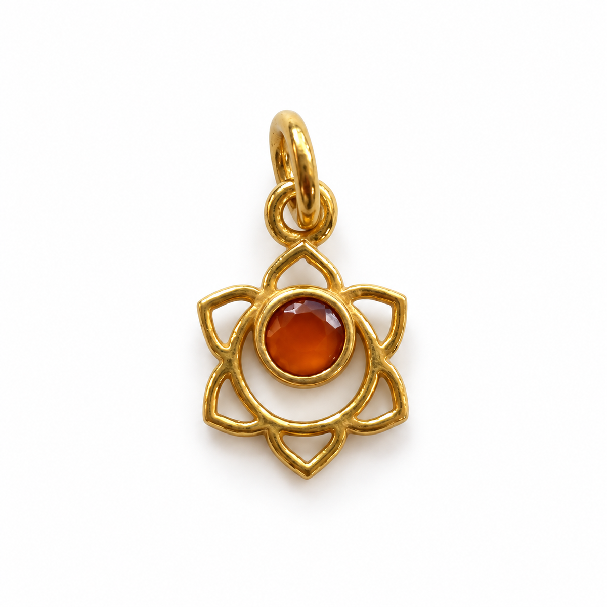Karneol sakral chakra charm – 18k forgyldt sølv vedhæng Karneol sakral chakra charm – 18k forgyldt sølv vedhæng