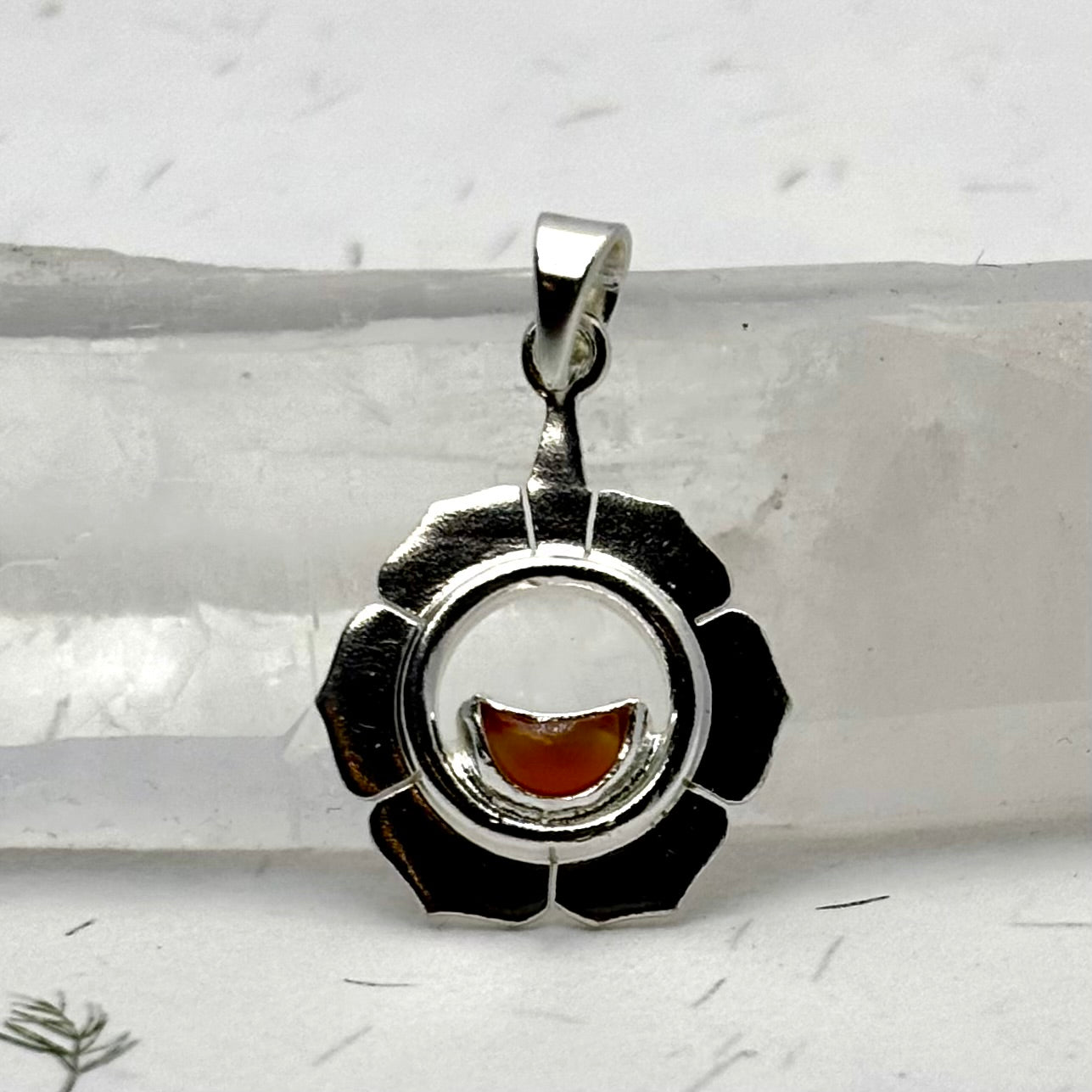 Sacral Chakra vedhæng | 925 Sterling Sølv og karneol Sacral Chakra vedhæng | 925 Sterling Sølv og karneol