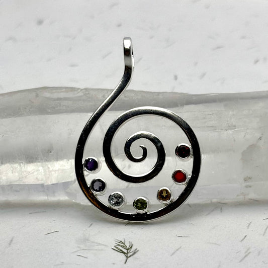 Billede af Kundalini spiral vedhæng | 925 Sterling Sølv, 7 krystaller