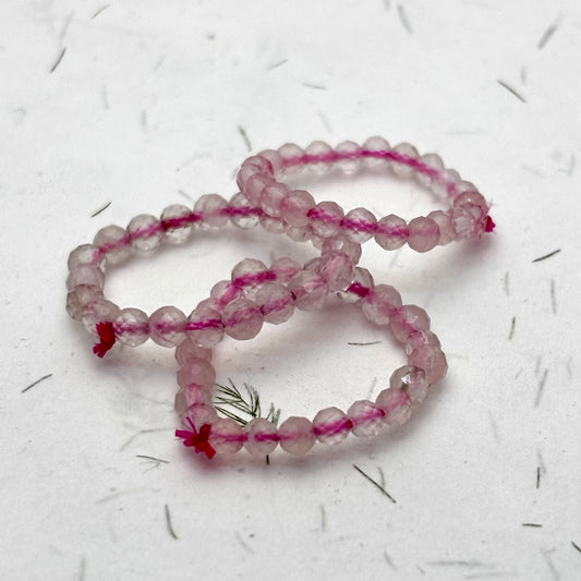 Billede af Rosakvarts facet perler fingerring