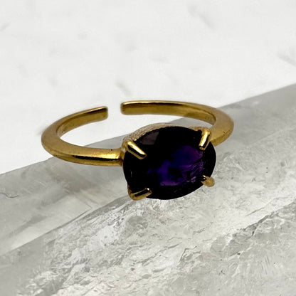 Ametyst fingerring | Guldbelagt 925 Sterling Sølv, facetslebet ametyst