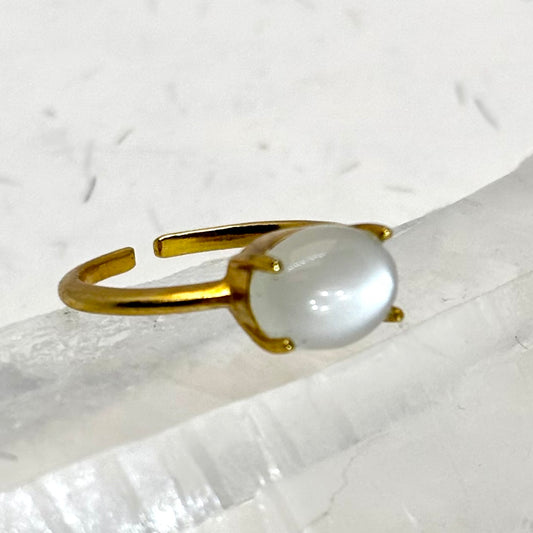 Billede af Moonstone fingerring | Guldbelagt 925 Sterling Sølv, månesten cabochon