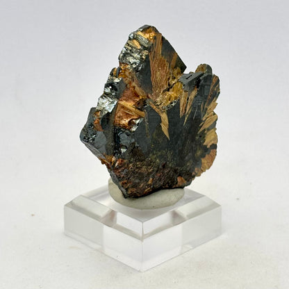 Gylden rutil på hæmatit 5 cm