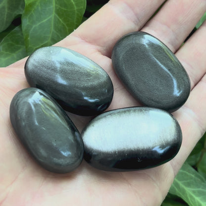 Silver obsidian palmstone - 4 cm